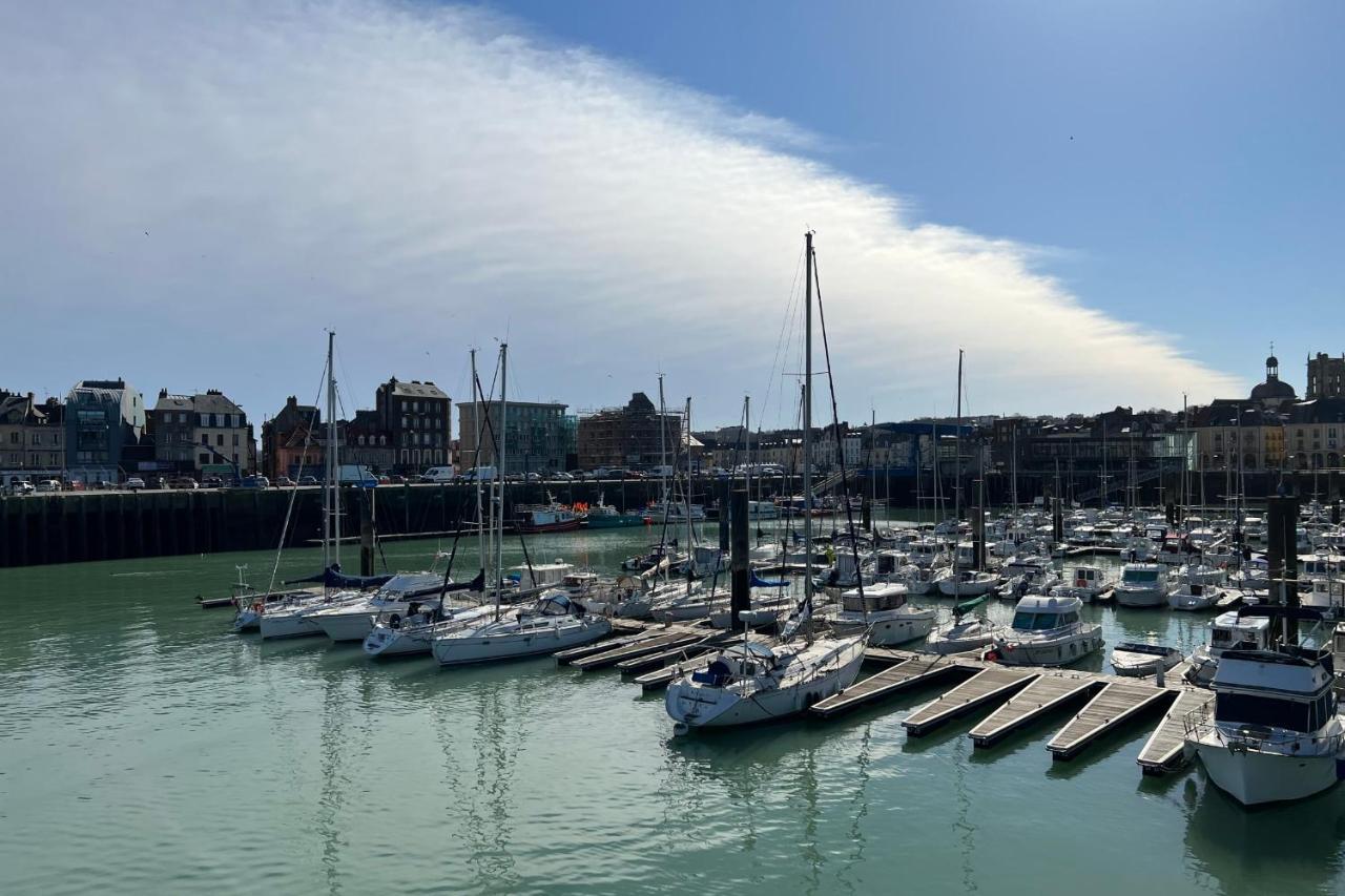 Appartamento Entre Port et Mer au 1er étage Dieppe Esterno foto